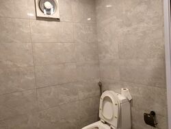 Upper Serangoon Shopping Centre (D19), Retail #473986841